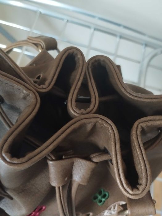 Mala ou carteira de mão