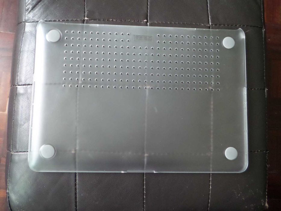 Capa dupla transparente Incipio para MacBook Pro de 13 polegadas423437524292741124