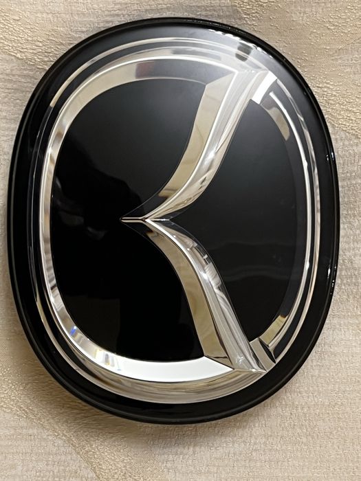 Емблема для Mazda 3,CX30 решітки радіатора BERC 51730,BCKB-51730A