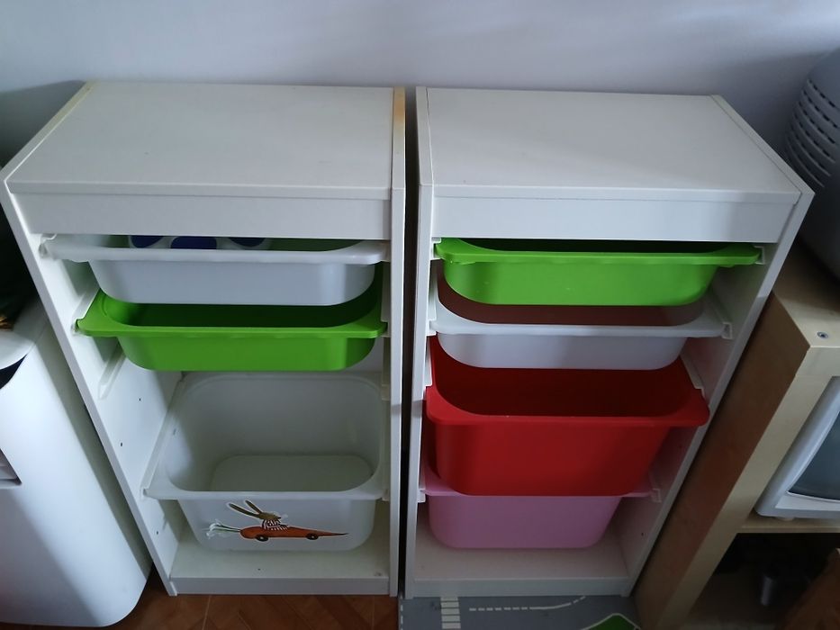 2 moveis arrumação brinquedos