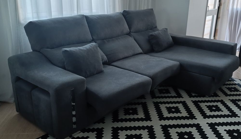Chaise Longue com dois puffs e duas almofadas (Cor Cinza)