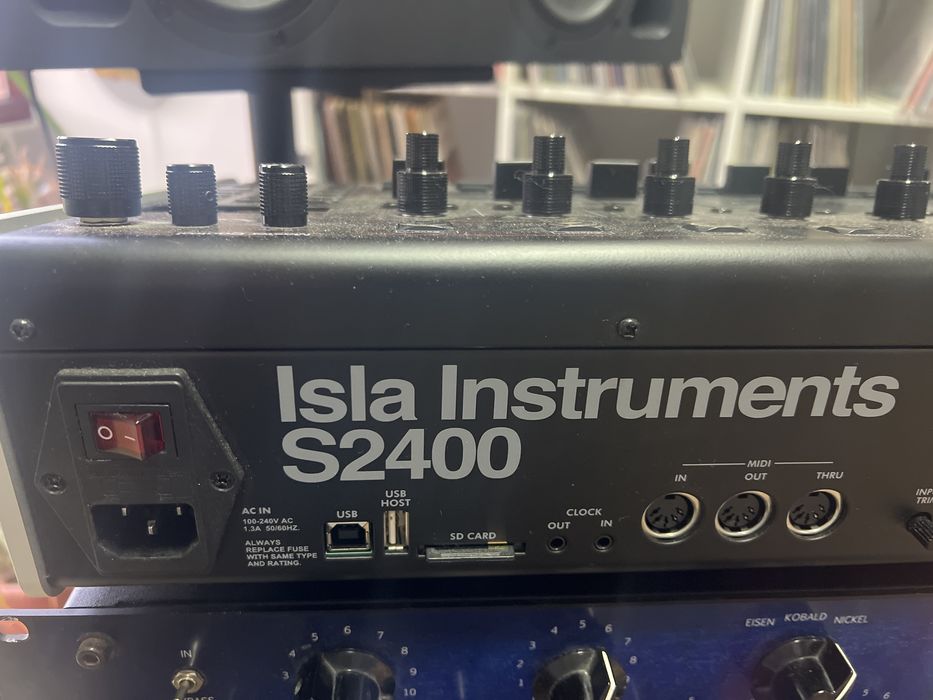 Isla 2400 sampler