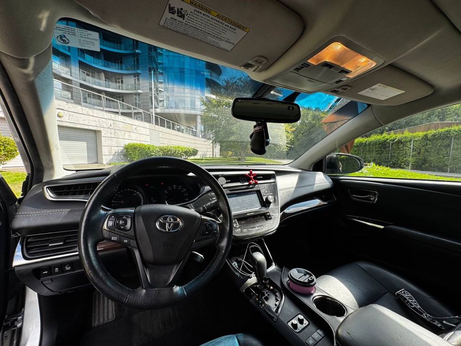 Toyota Avalon 2015(гібрид)