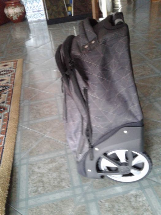 Trolley escolar de rodas grandes, como NOVO!