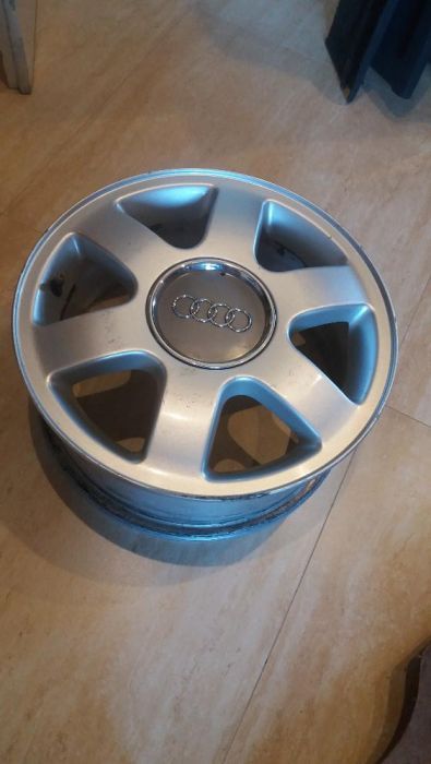4 x oryginalne aluminiowe felgi Audi