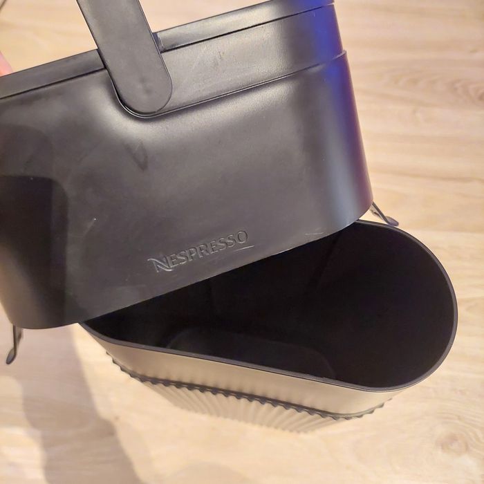 Depósito cápsulas usadas nespresso