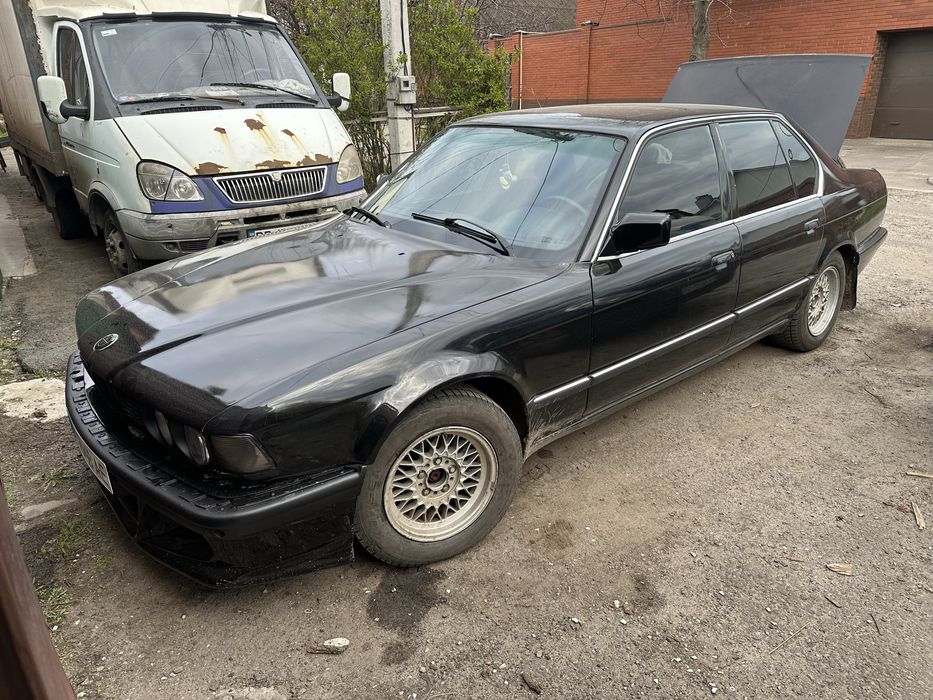 BMW  e32  7 series