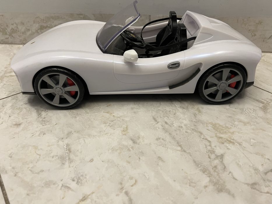 Samochód rainbow high