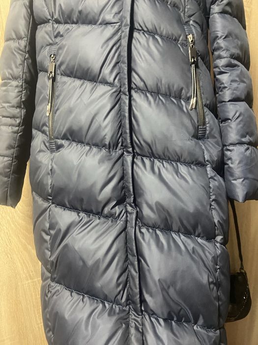 Зимове жіноче пальто пуховик