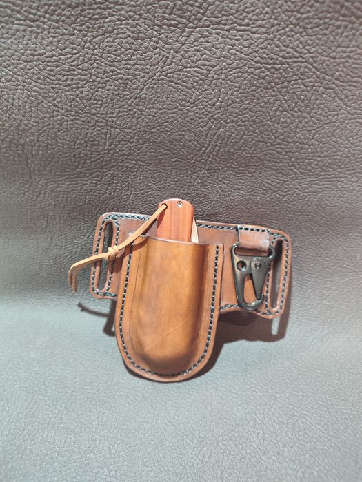 Navalha e coldre de cinto em couro