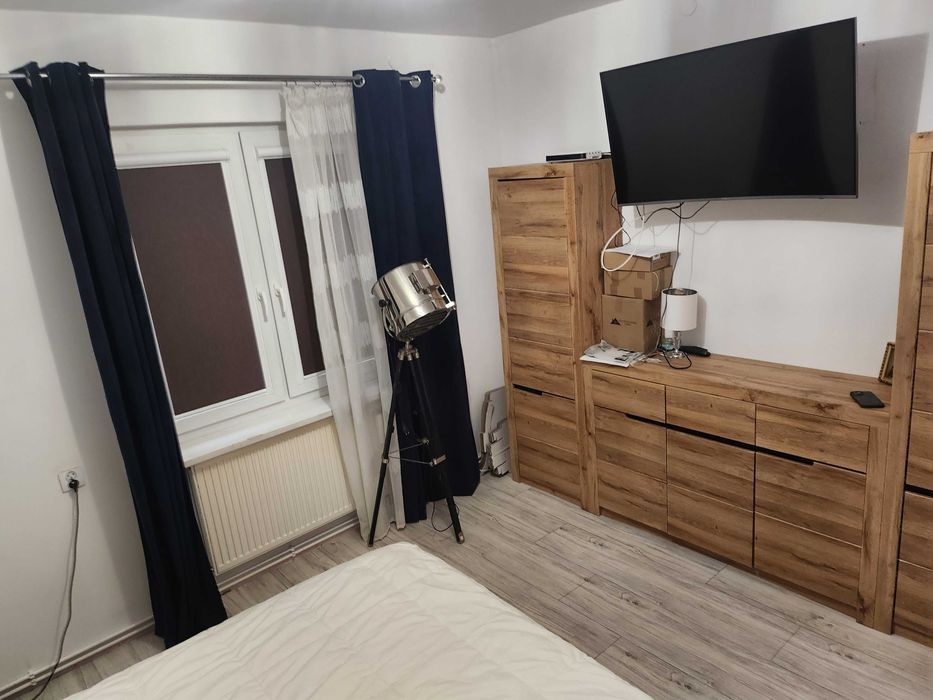 Dom wolnostojący z garażem