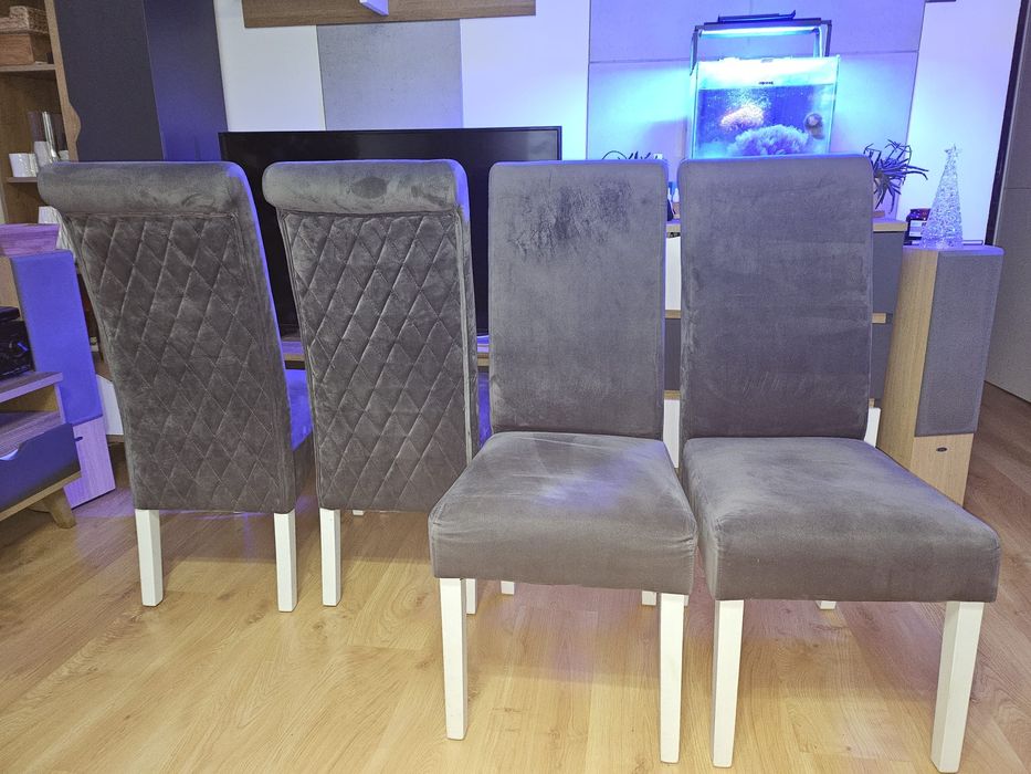 Drewniany stół rozkładany + 4 krzesła