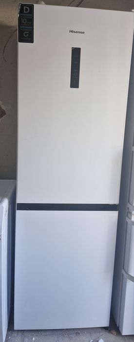 Frigorífico combinado hisense