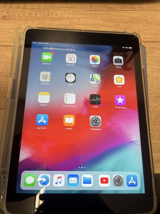 iPad Air A1474 32GB lekko uszkodzony
