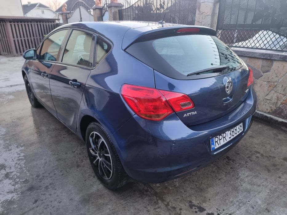 Opel Astra J Телевізор Капот Крило Фари Дзеркало Опель Астра Джей Скло