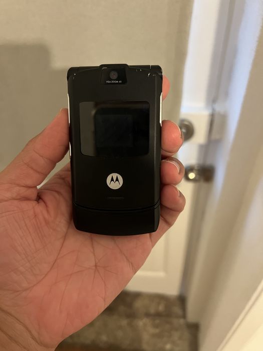 Motorola v3 muito bom