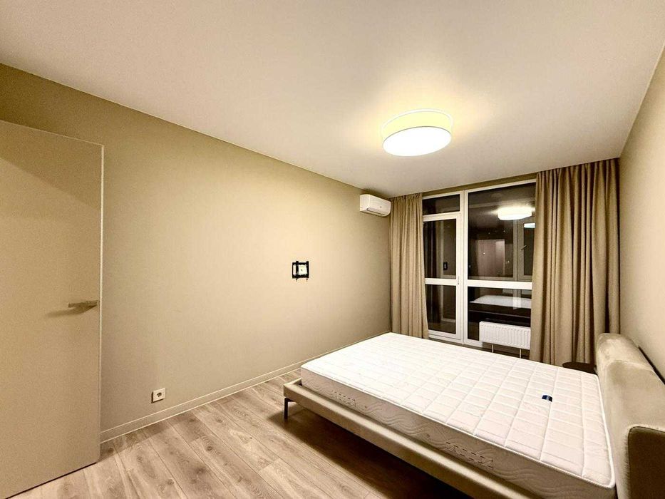 Автономна Інвертор Джона Маккейна 3А ЖК Французький квартал 2 Печерськ