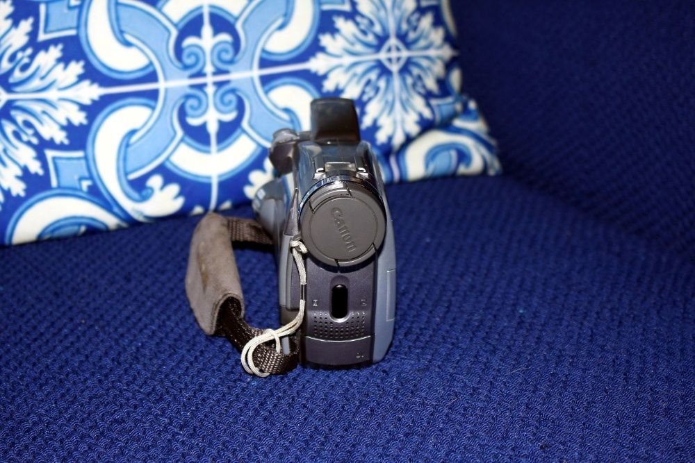 Máquina Filmar Canon MV 730i