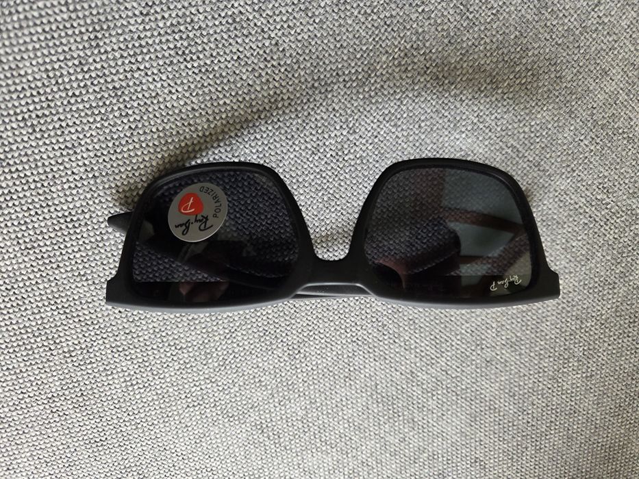 Nowe okulary przeciwsłoneczne RayBan