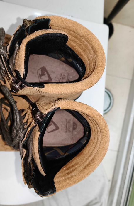 Botins Kangaroos 43 Camel Suede