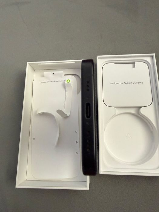 iPhone 15 128 GB Preto - Novo