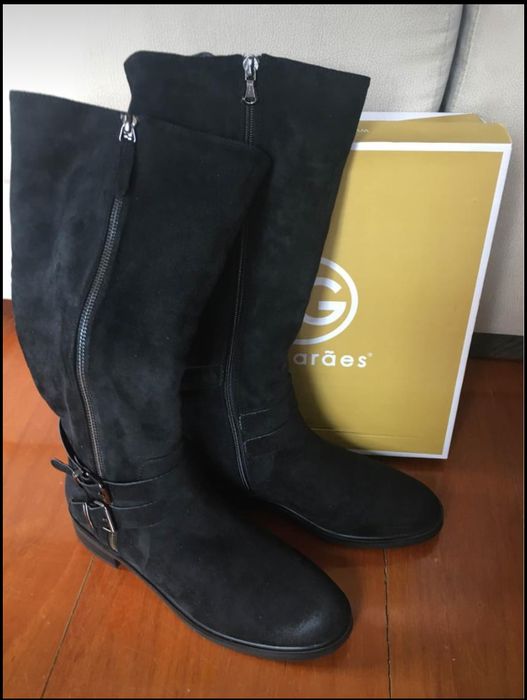 Botas de mulher como novas