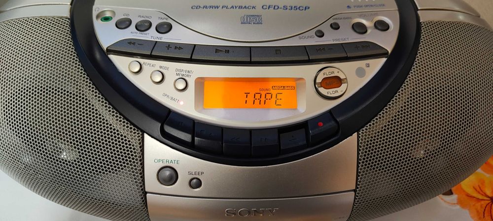 Radiomagnetofon Sony CD CFD-S35CP Pilot idealny stan