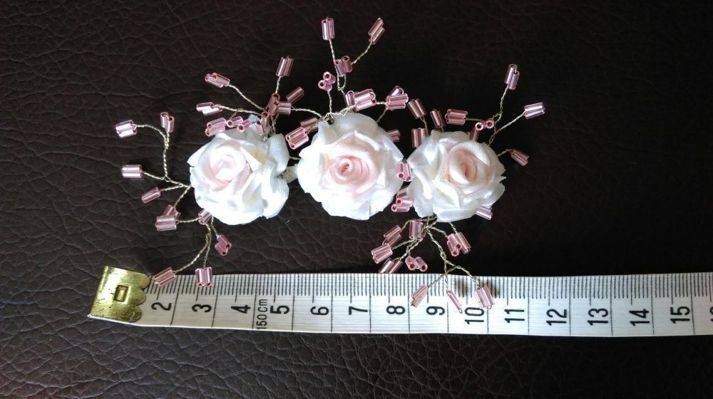 Spinka, ozdoba do włosów.