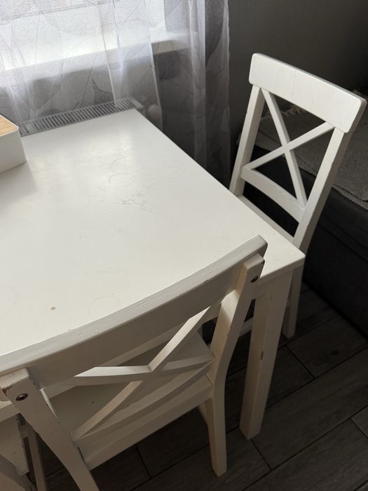 Продам стіл і 6 стільців Юск