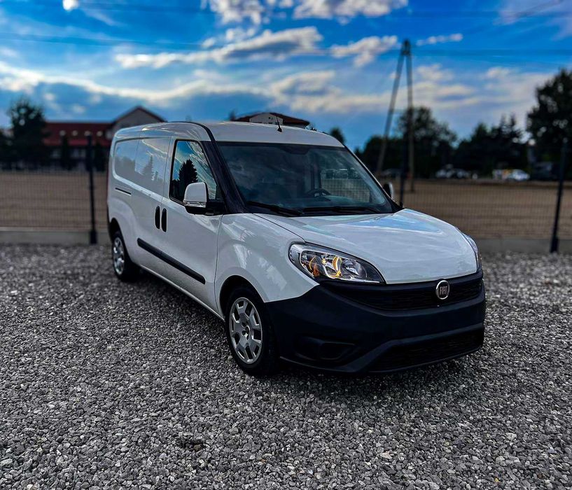 Wynajem busa dostawczego | Fiat Doblo Maxi | Bus wynajem Warszawa