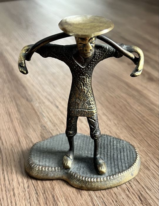 Estatueta Bronze Richard Rohac.