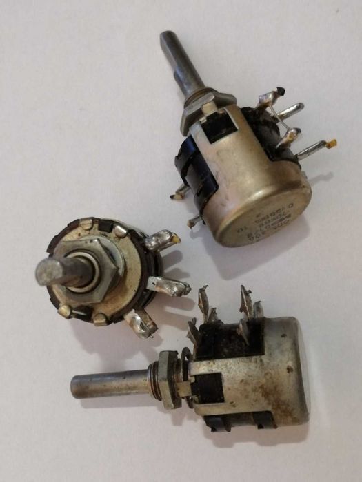 Спарені, змінні опори.