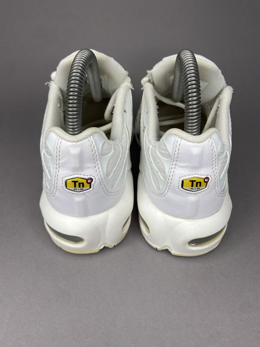 Nike TN оригінальні стильні кросівки базові кроссовки 37.5р найк