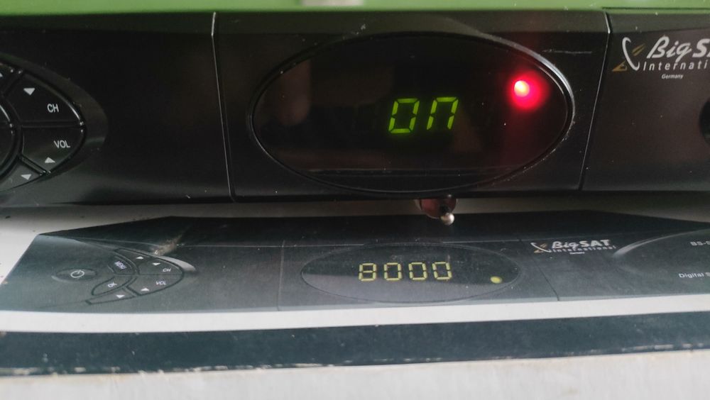 Спутниковый ресивер BS-S 67CR