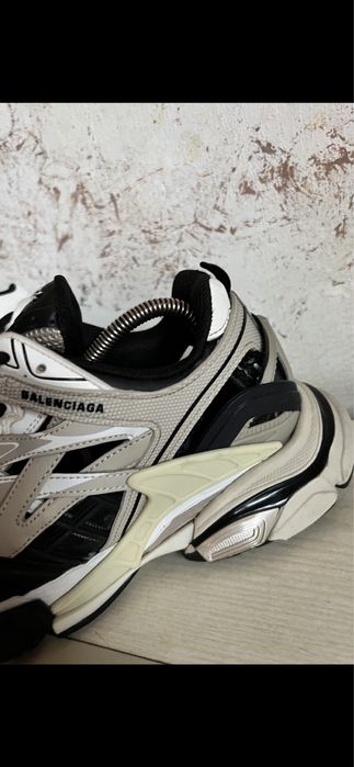 Кроссовки Balenciaga оригинал размер 38 в идеальном состоянии