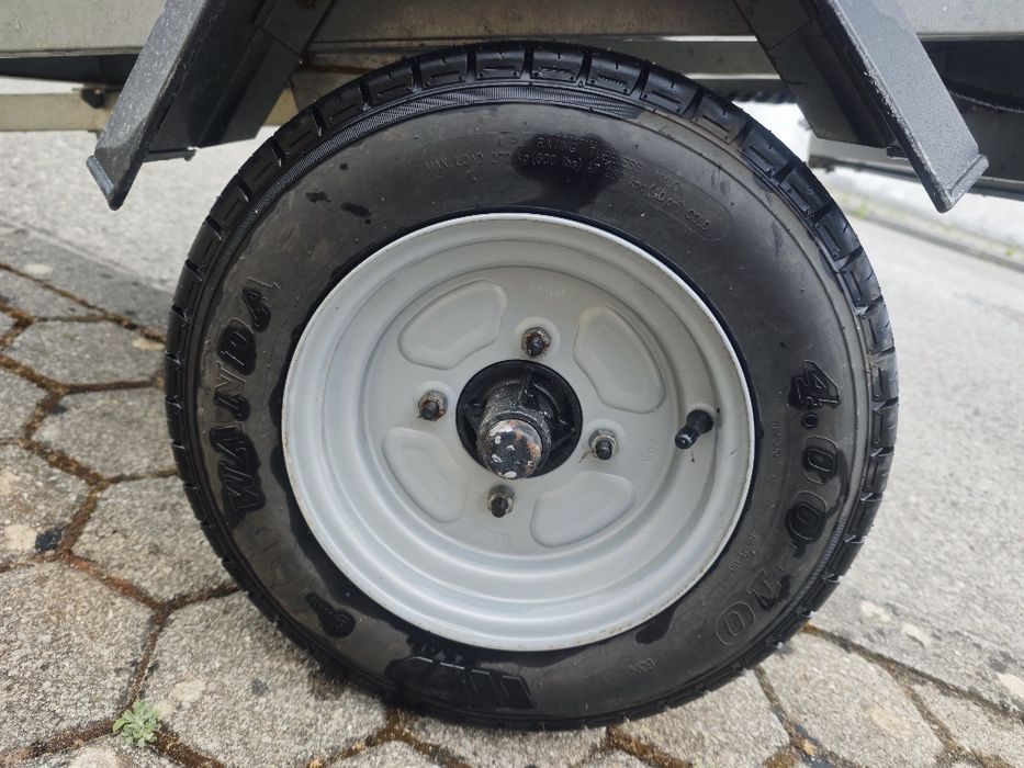 Atrelado erde 102