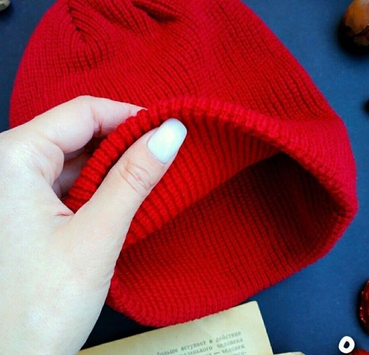 Шапка жіноча демісезонна дитяча бордо

Гарненька шапочка, буде актуаль