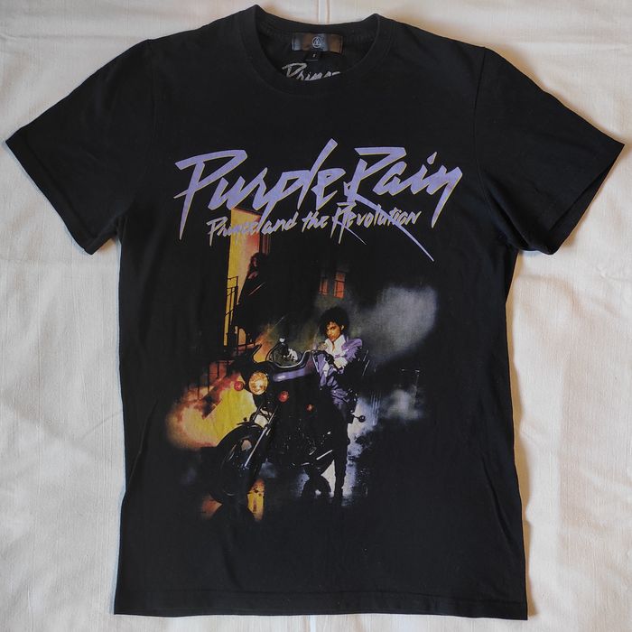 Музыкальные футболки Billie Eilish, Nirvana, KISS, PINK,Prince,Erasure