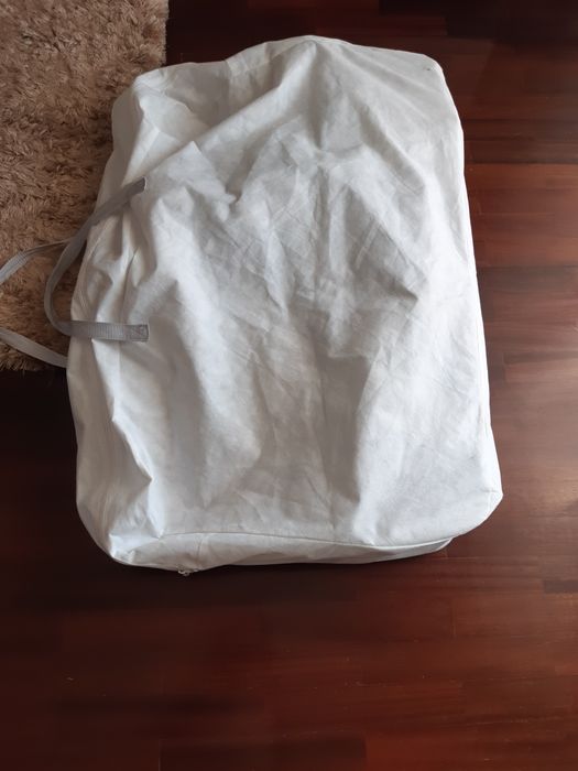 Next to me + Roupa de cama + Luz presença