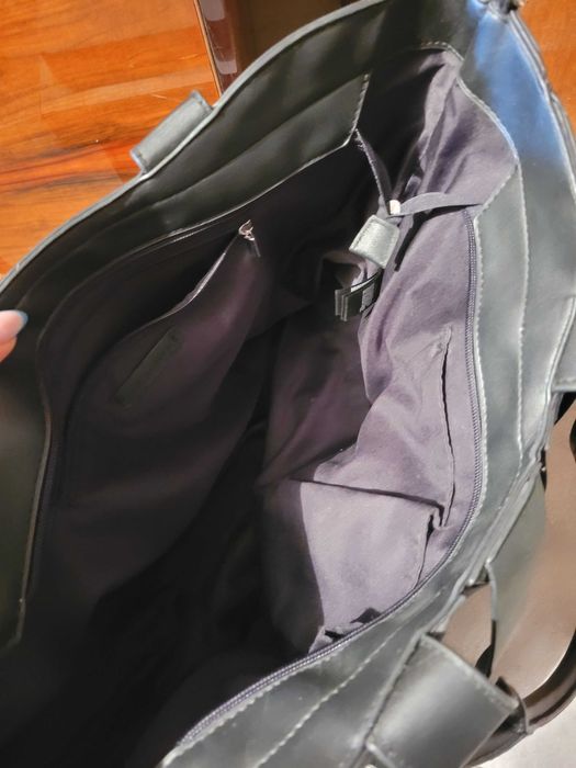 Czarna torba Reserved