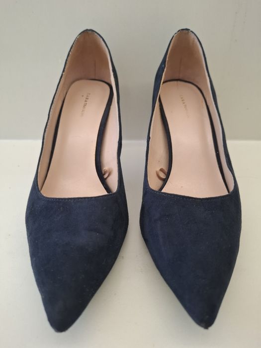 Sapato camurça azul da Zara