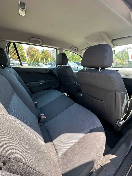 Продам Opel Astra 2008 рік можлива розстрочка,кредит,обмін!