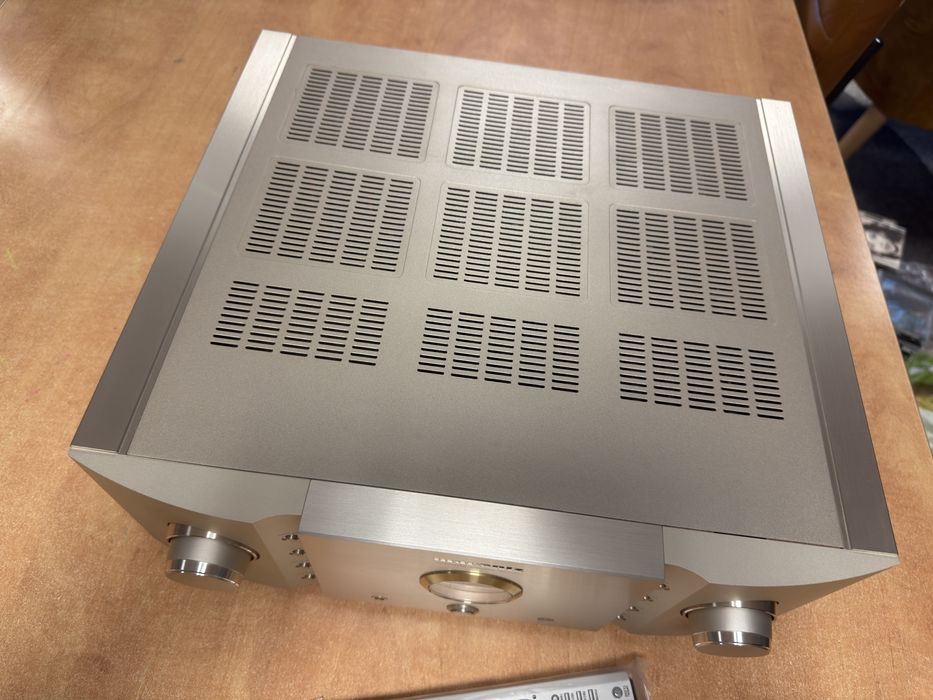 Інтегральний підсилювач Marantz PM-11S1