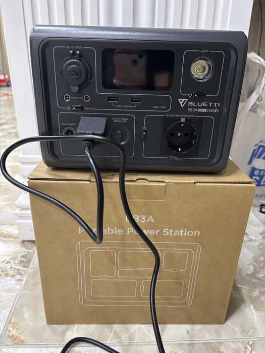 Зарядна станція Bluetti