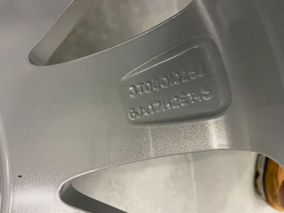 Oryginalne felgi 17 5x112 SKODA Flash 3T0/601025J