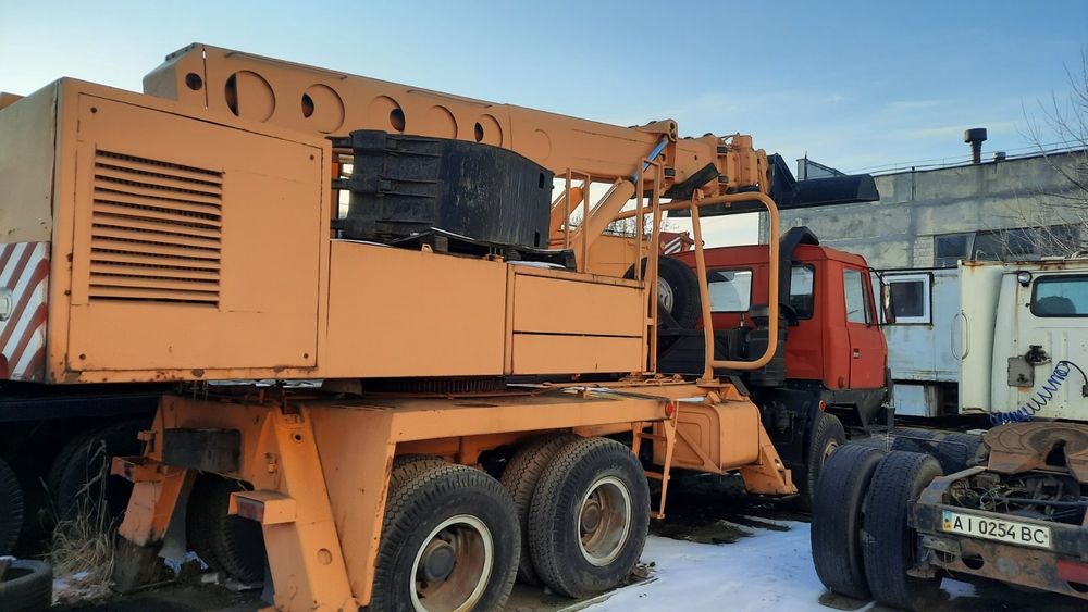 TATRA экскаватор-планировщик ТАТРА УДС 114  TATRA UDS -114