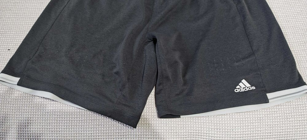 Adidas Climachill Szorty z Kieszeniami. L