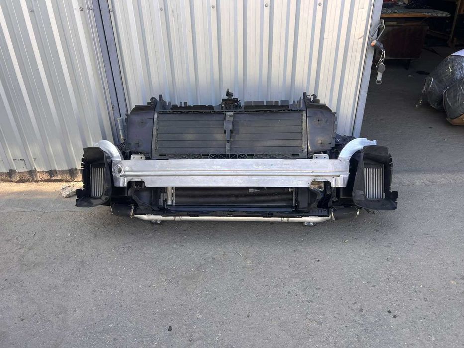 Q7 4M телевізор в зборі пас установочна панель радиатор жалюзи Рестайл