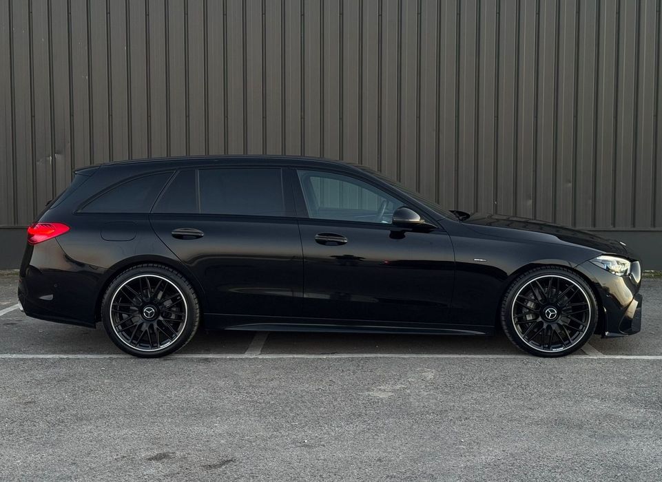 Mercedes-Benz C 300 de T 9G-TRONIC AMG Line