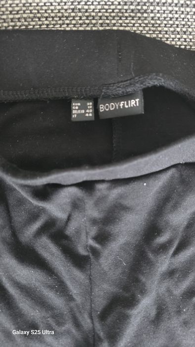Bodyflirt leginsy bawełniane z perełkami  M